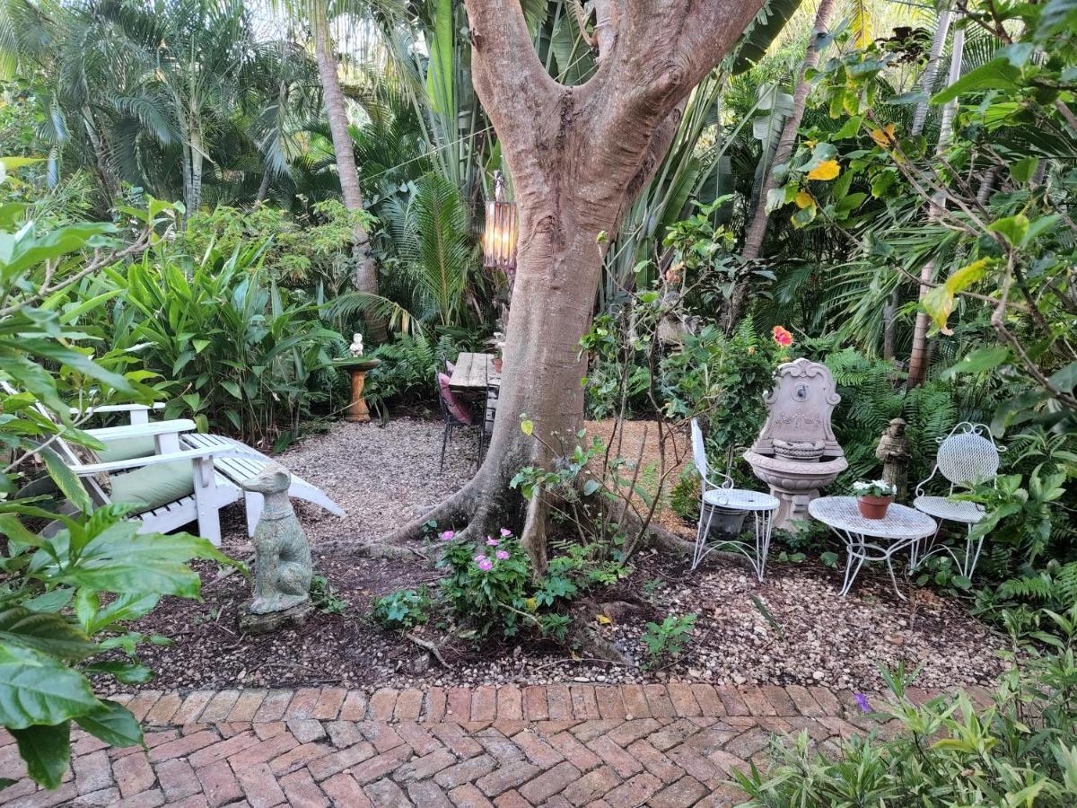 Chateau Gardens Lake Worth Beach Exterior foto